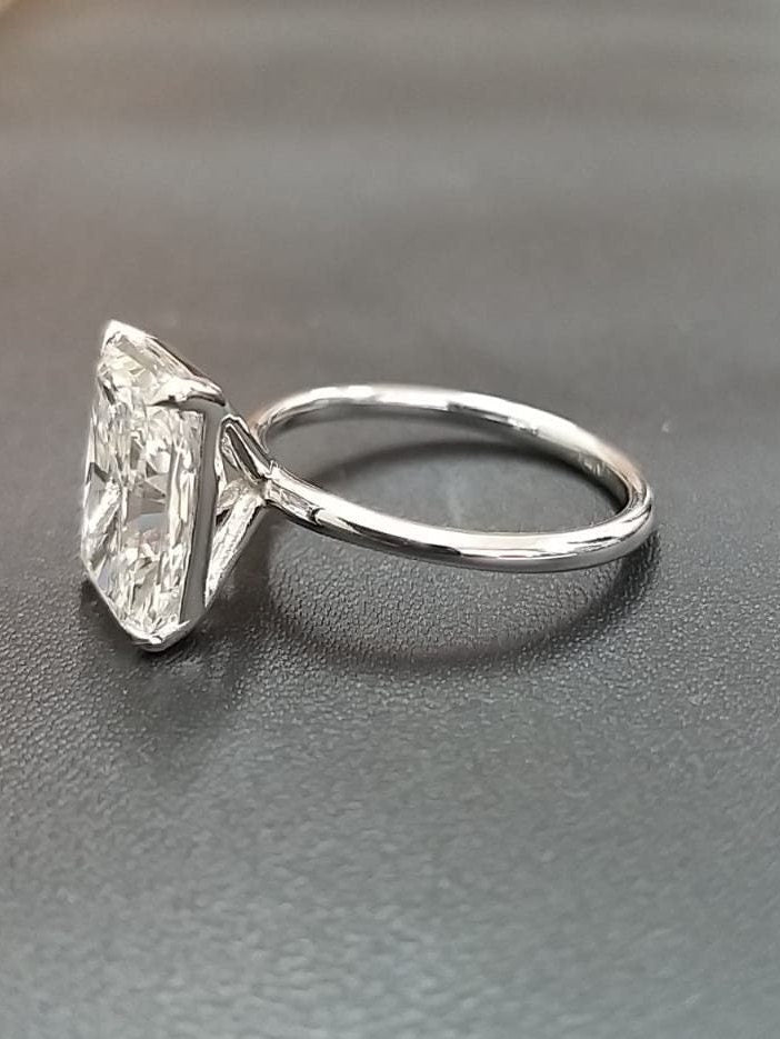 Radiant Cut 4 carat IGI Certified CVD Lab Grown Diamond F color VS1 clarity Elongated Radiant Diamond Handmade Solitaire Engagement Ring