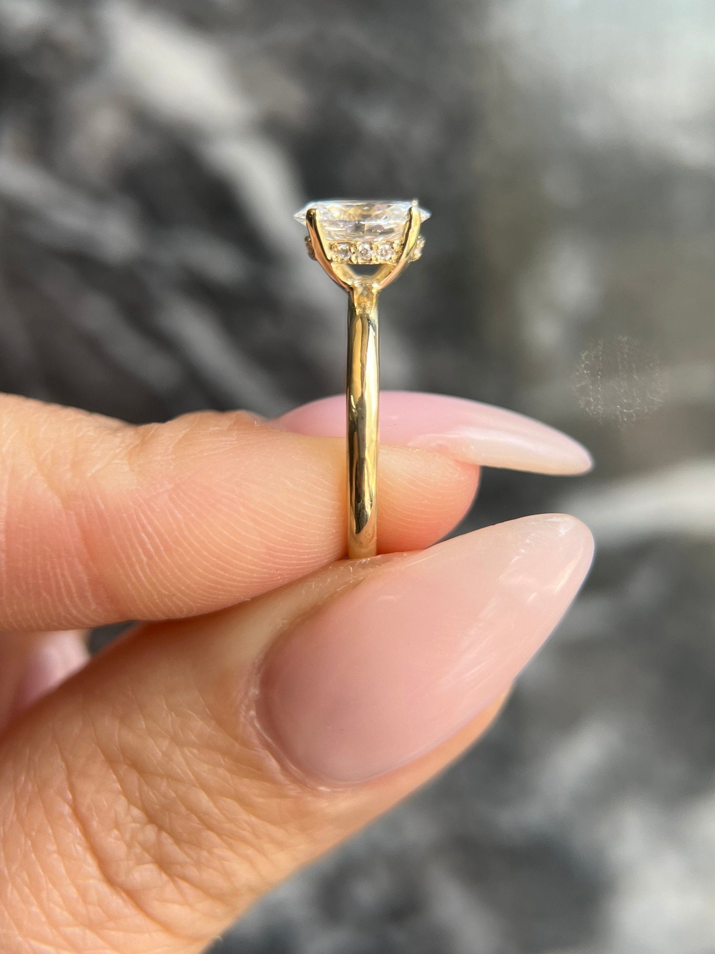 Oval 1.05 Carat E Color VVS2 Clarity IGI Certified Lab Grown Diamond Solitaire Hidden Halo Engagement Ring