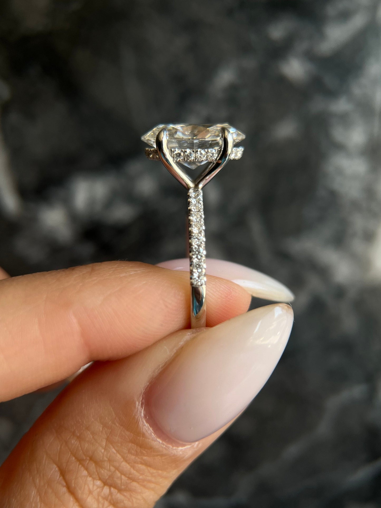 Oval Cut 4.35 carat E Color VS1 Clarity IGI Certified Oval Excellent Cut Lab Grown Diamond Hidden Halo Engagement Ring