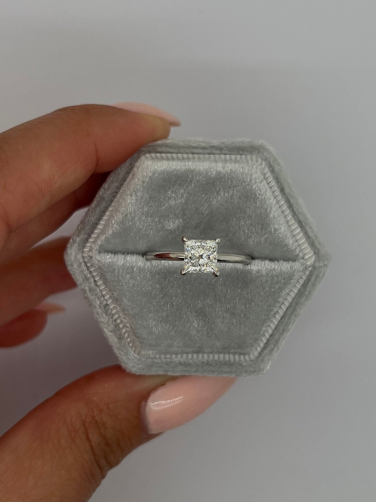Princess Cut 1 Carat E Color VVS2 Clarity IGI Certified Lab Grown Diamond Solitaire Engagement Ring