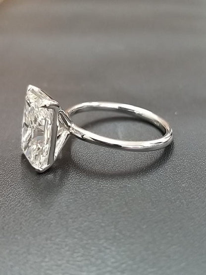 Radiant Cut 4 carat IGI Certified CVD Lab Grown Diamond F color VS1 clarity Elongated Radiant Diamond Handmade Solitaire Engagement Ring