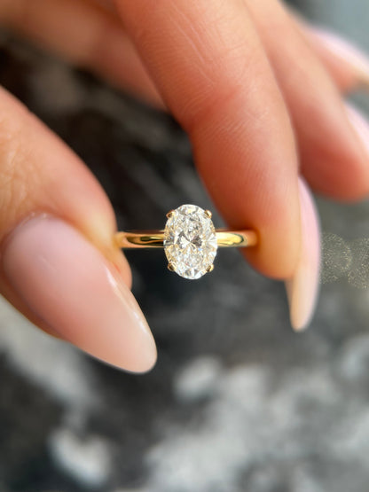 Oval 1.05 Carat E Color VVS2 Clarity IGI Certified Lab Grown Diamond Solitaire Hidden Halo Engagement Ring