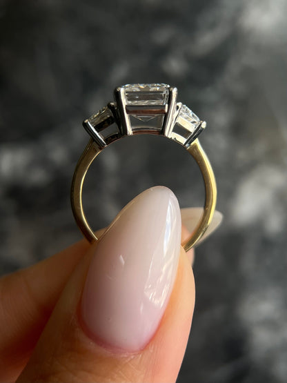 Special Two Tone Emerald Cut 5 carat IGI Certified E Color VVS2 Clarity Lab Grown Diamond Three Stone Engagement Ring, Side Trapezoids