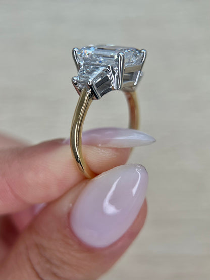 Special Two Tone Emerald Cut 5 carat IGI Certified E Color VVS2 Clarity Lab Grown Diamond Three Stone Engagement Ring, Side Trapezoids