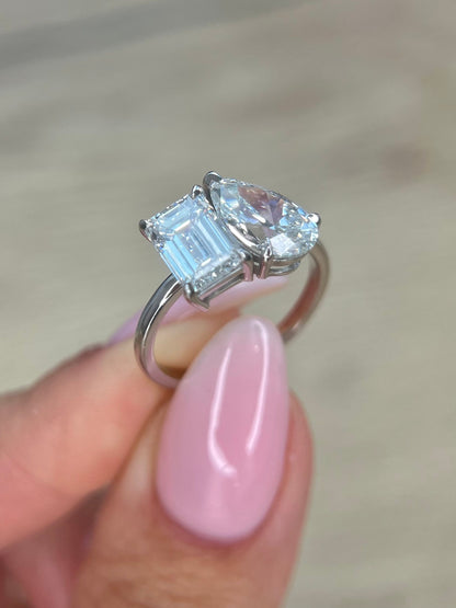 Unique 4 carat Pear + Emerald Cut IGI Certified F/VS1 Two Stone Lab Grown Diamond Solitaire Toi et Moi Ring You & Me Ring Engagement Ring