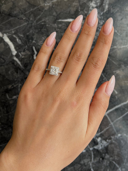 Princess Cut 1.30 carat IGI Certified E  Color VVS2 Clarity Lab Grown Diamond Halo Engagement Ring, Round Side Diamonds