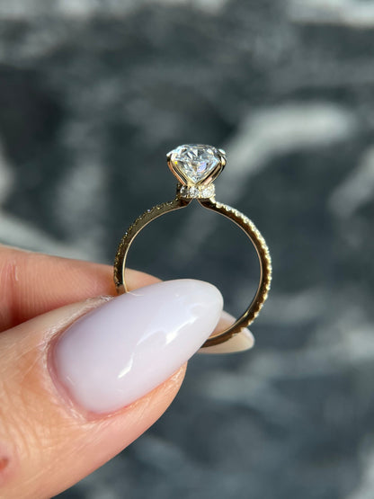 Unique Style Oval Cut 2.3 carat IGI Certified E Color VS1 Clarity Lab Diamond Solitaire Hidden Halo & Side Round Engagement Ring