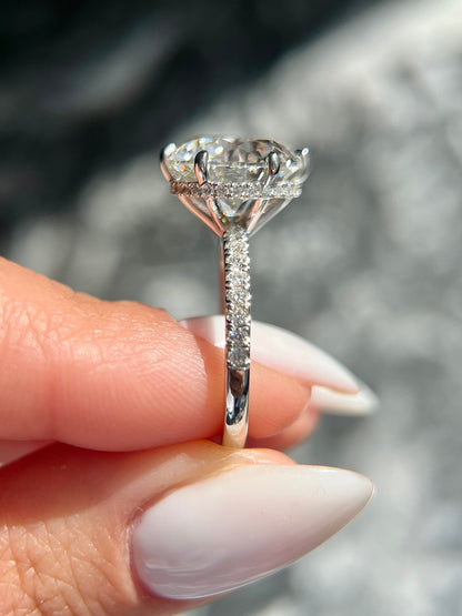HUGE Round Ideal Cut 6.35 carat E Color VS1 Clarity IGI Certified Lab Grown Diamond Hidden Halo Engagement Ring Side Round Diamonds 18k Gold